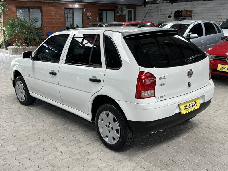 VOLKSWAGEN - GOL - 2008/2008 - Branca - R$ 23.900,00