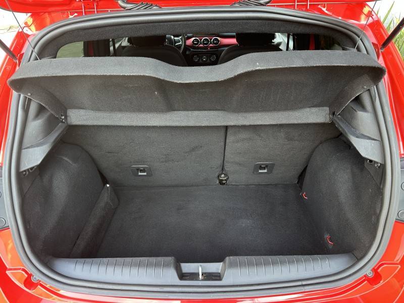 FIAT - ARGO - 2017/2018 - Vermelha - R$ 66.900,00