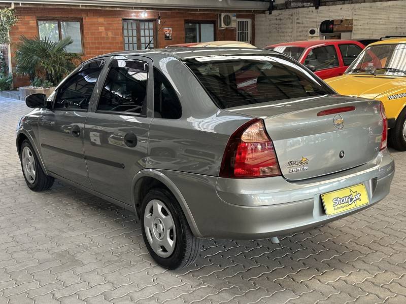 CHEVROLET - CORSA - 2008/2008 - Cinza - R$ 27.800,00