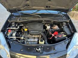 RENAULT - SANDERO - 2012/2012 - Preta - R$ 31.900,00