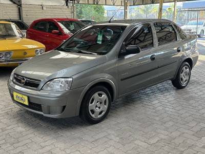 CHEVROLET - CORSA - 2008/2008 - Cinza - R$ 27.800,00