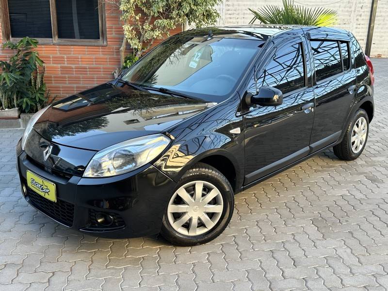 RENAULT - SANDERO - 2012/2012 - Preta - R$ 31.900,00