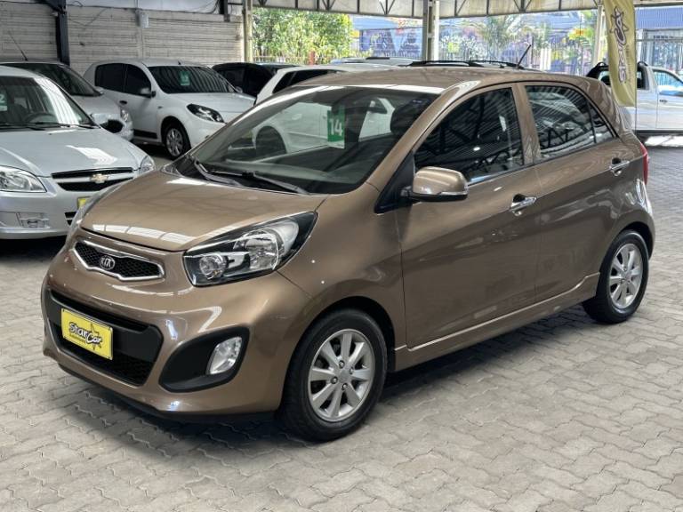KIA MOTORS - PICANTO - 2013/2014 - Marrom - R$ 46.900,00