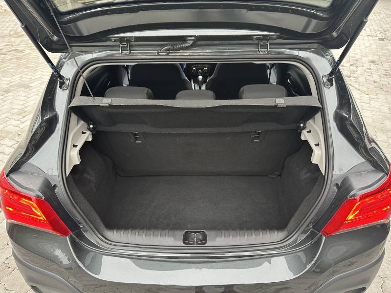 CHEVROLET - ONIX - 2019/2019 - Cinza - R$ 71.900,00