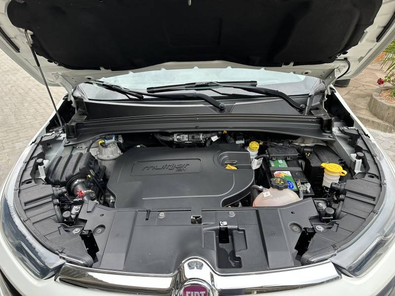 FIAT - TORO - 2018/2018 - Branca - R$ 95.900,00