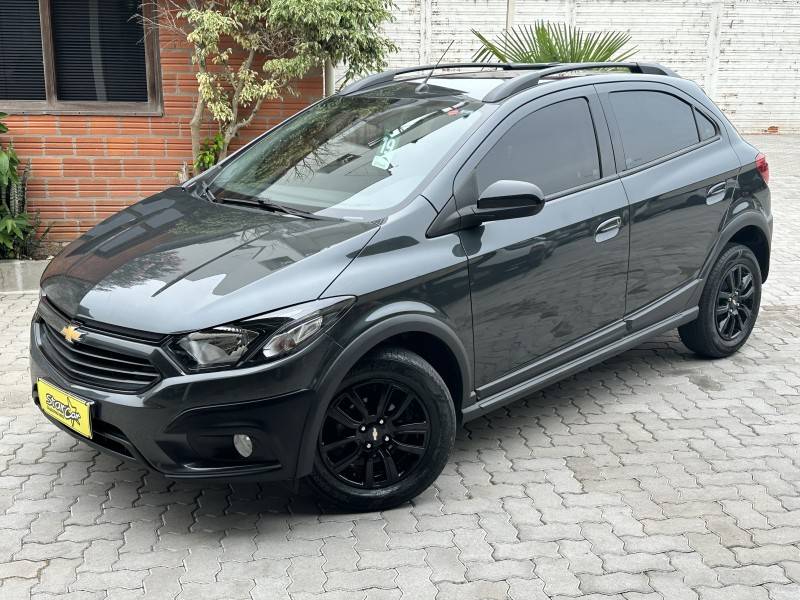 CHEVROLET - ONIX - 2019/2019 - Cinza - R$ 71.900,00